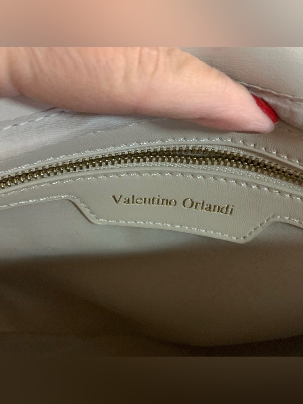Valentino Orlandi Cream
Quilted Bag - Picture 6 of 12